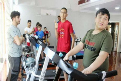 Otizmli çocuklar sporla hayata tutunuyor