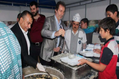 MÜSİAD'dan iftar yemeği