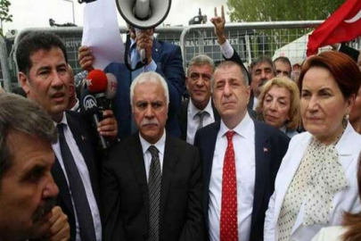 MHP'li muhalifler yeniden imza toplamaya başladı