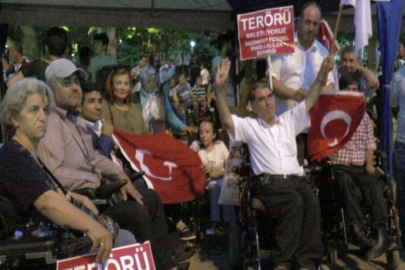 Engelliler ama demokrasinin önünde engel bırakmıyorlar
