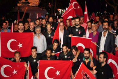 Gaziantepspor darbeye karşı meydanda