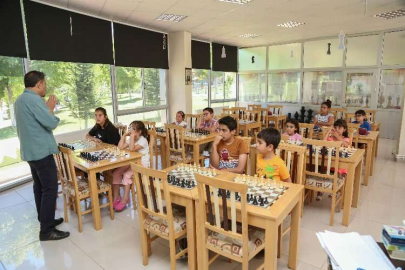 Şehitkamil’de satranç eğitimi yaz boyu devam edecek