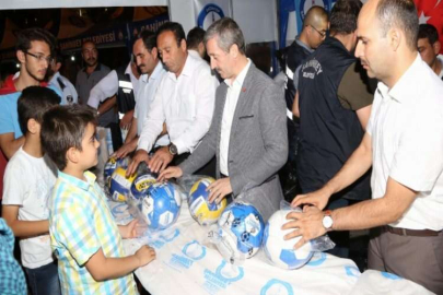Şahinbey Belediyesi top dağıttı