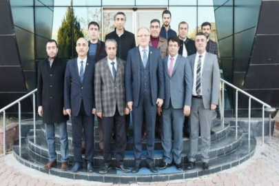 Koçer, Angel halıyı ziyaret etti
