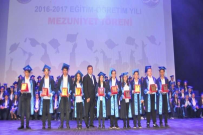 GKV'li öğrenciler kep attı