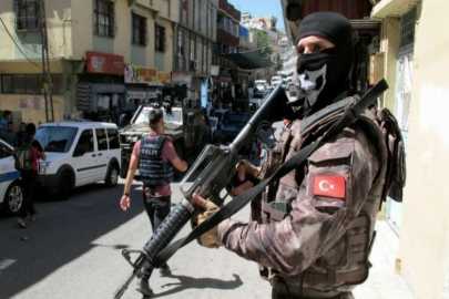 Polisten uyuşturucu uygulaması
