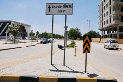 Alparslan Türkeş'in adı bulvara verildi