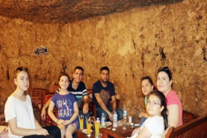 Soğuk hava deposu gibi mağara-cafe