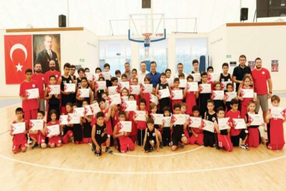 Minik basketçilere sertifika