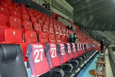 Gaziantepspor protokol tribününde ilginç protesto
