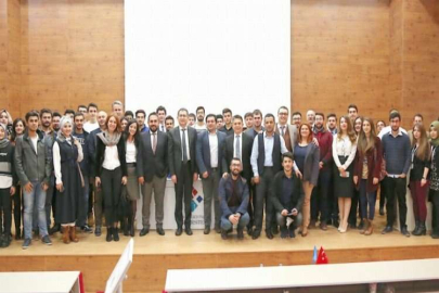 Geleceğin hukukçuları mesleği uzmanlardan dinliyor