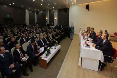 Vali Yerlikaya muhtarları dinledi