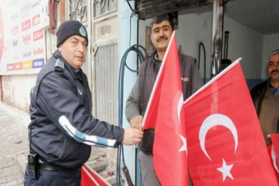 Zeytin Dalı operasyonuna bayraklı destek