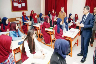 Fadıloğlu, öğrencilerle  buluştu