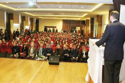 HKÜ Rize’de öğrencilerle buluştu