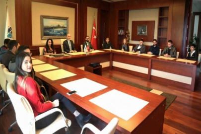 HKÜ’lü 15 öğrenci İngiltere yolcusu