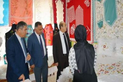 Oğuzeli Halk Eğitim Merkezi kursiyerlerinden el sanatları sergisi
