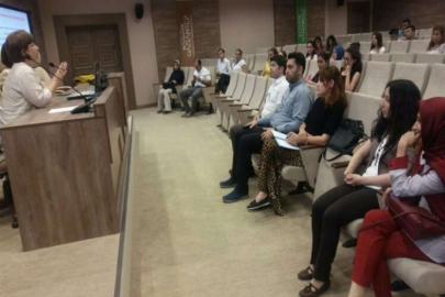 Evde kullanılmayan ilaçların zararları anlatıldı