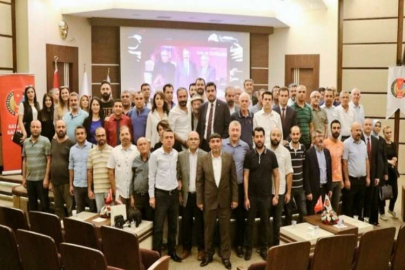 Ay yeniden başkan seçildi