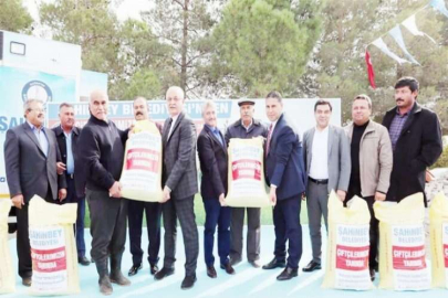 Tahmazoğlu'ndan çiftçilere destek üstüne destek