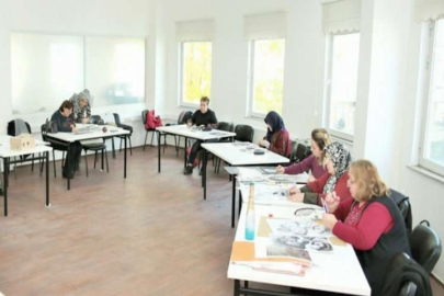 Karakalem kursu yoğun ilgi görüyor