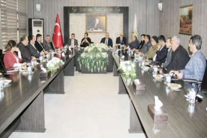 KIRMIZI ET VE SÜT ÜRETİCİLERİ SEKTÖR TOPLANTISINDA BULUŞTU