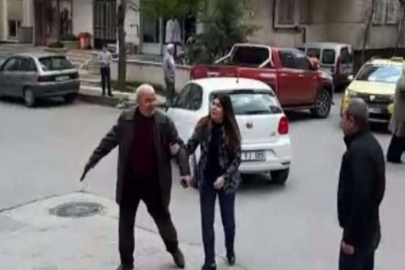 Silah çeken babayı kızı ikna etti