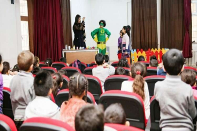 Eğlenerek geri dönüşümü öğreniyor