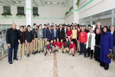 Tahmazoğlu gençlerle bir araya geldi