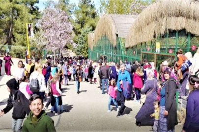 Hayvanat Bahçesi ziyaretçi akınına uğradı