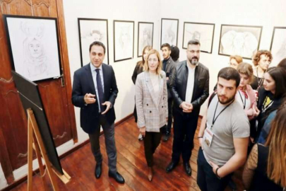 Öğrenciler çalışmalarını sergiledi