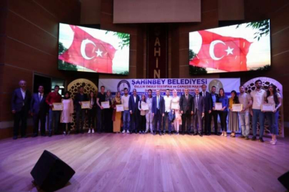 186 ÇİFT DAHA EVLİLİK OKULU'NDAN MEZUN OLDU