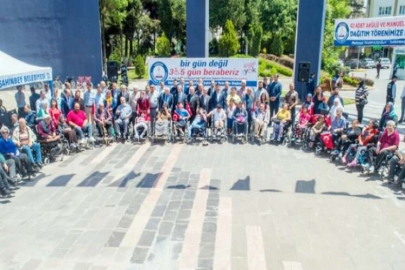 42 engelliye tekerlekli sandalye