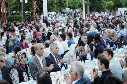 ŞAHİN, İFTARDA ARABANLILARLA BİR ARAYA GELDİ