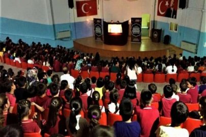 Oyunlarla çocuklara sosyal hayatı düzenleyen değerler anlatılıyor