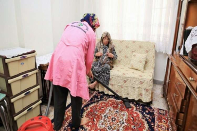 YAŞLI KADIN, 'VEFA' İLE MUTLU OLDU