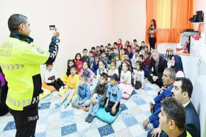 Vali Gül, “Çocuklarımız uygulamalı derslerle trafik eğitimi alıyor”