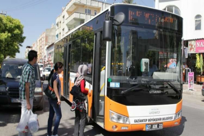 15 TEMMUZ'DA OTOBÜS VE TRAMVAYLAR ÜCRETSİZ OLACAK