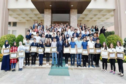LYS’de ilk 1000’e giren öğrencilere teşekkür belgesi