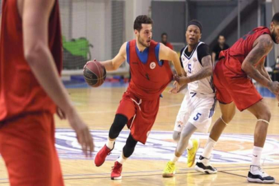 Basketçiler galibiyetle başladı