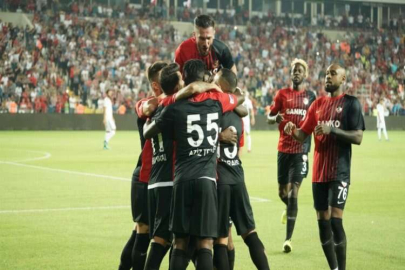 Gazişehir BEŞİK salladı