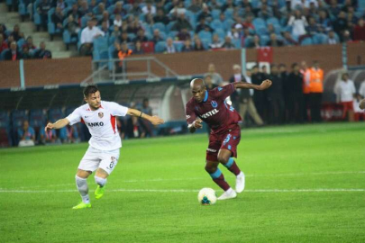 FIRTINA SERT ESTİ