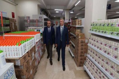 ŞAHİNBEY SOSYAL MARKETTE PARA DEĞİL DUA GEÇİYOR