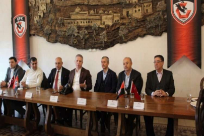 "Gaziantep Tek Yürek, Kırmızı Siyaha Tam Destek"