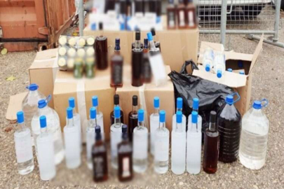 Otomobilin bagajında sahte alkol ele geçirildi
