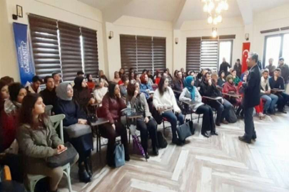 PROF. DR. KANOĞLU'NDAN AHLAKİ ZEKA KONFERANSI