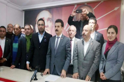 “EKİBİMLE BİRLİKTE ADAYIM”