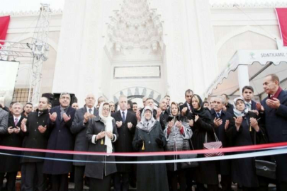 Servi Erdemoğlu Cami dualarla açıldı