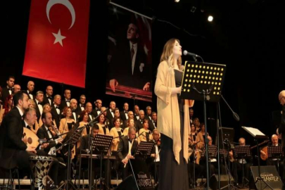 MÜNİR NURETTİN SELÇUK ŞARKILARI KONSERİ