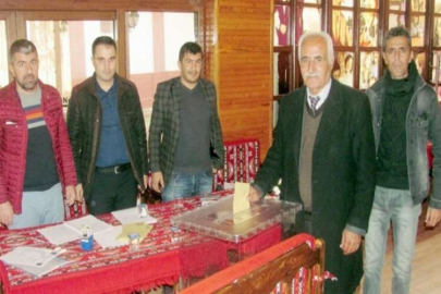 Mustafa Kayacı güven tazeledi